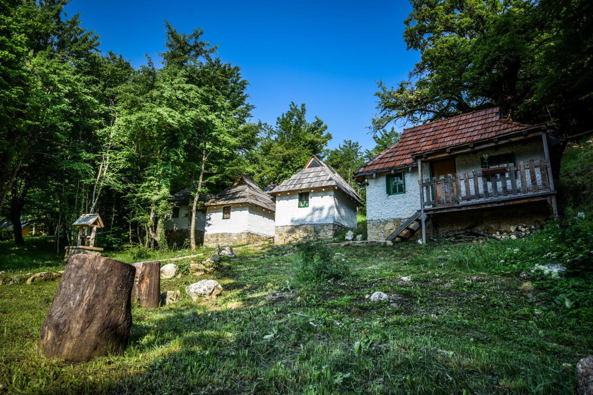 Camp Divlja Rijeka Otel Hum Dış mekan fotoğraf