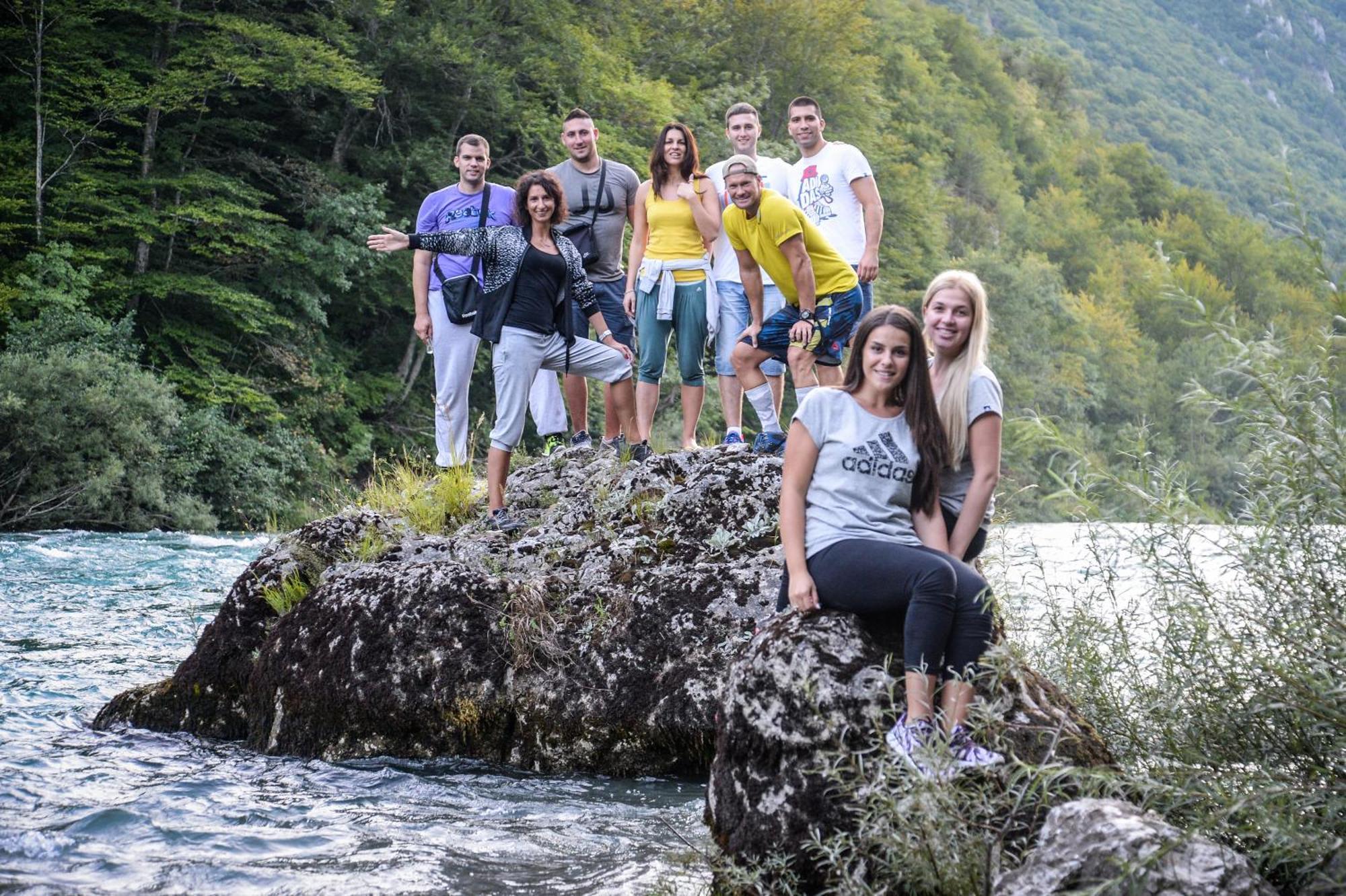 Camp Divlja Rijeka Otel Hum Dış mekan fotoğraf