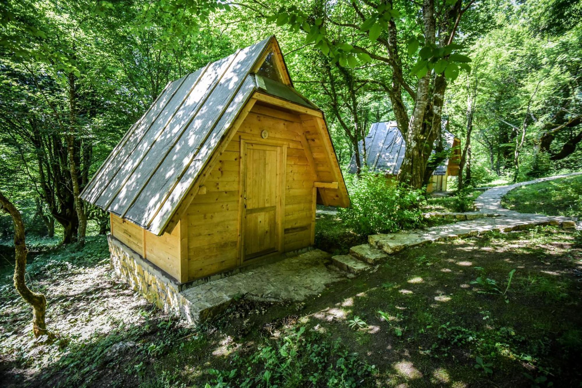 Camp Divlja Rijeka Otel Hum Dış mekan fotoğraf