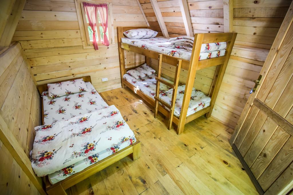Camp Divlja Rijeka Otel Hum Dış mekan fotoğraf