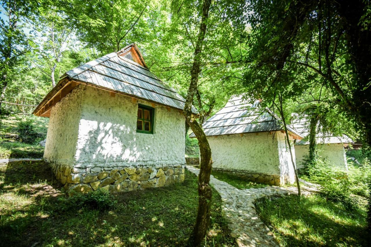 Camp Divlja Rijeka Otel Hum Dış mekan fotoğraf