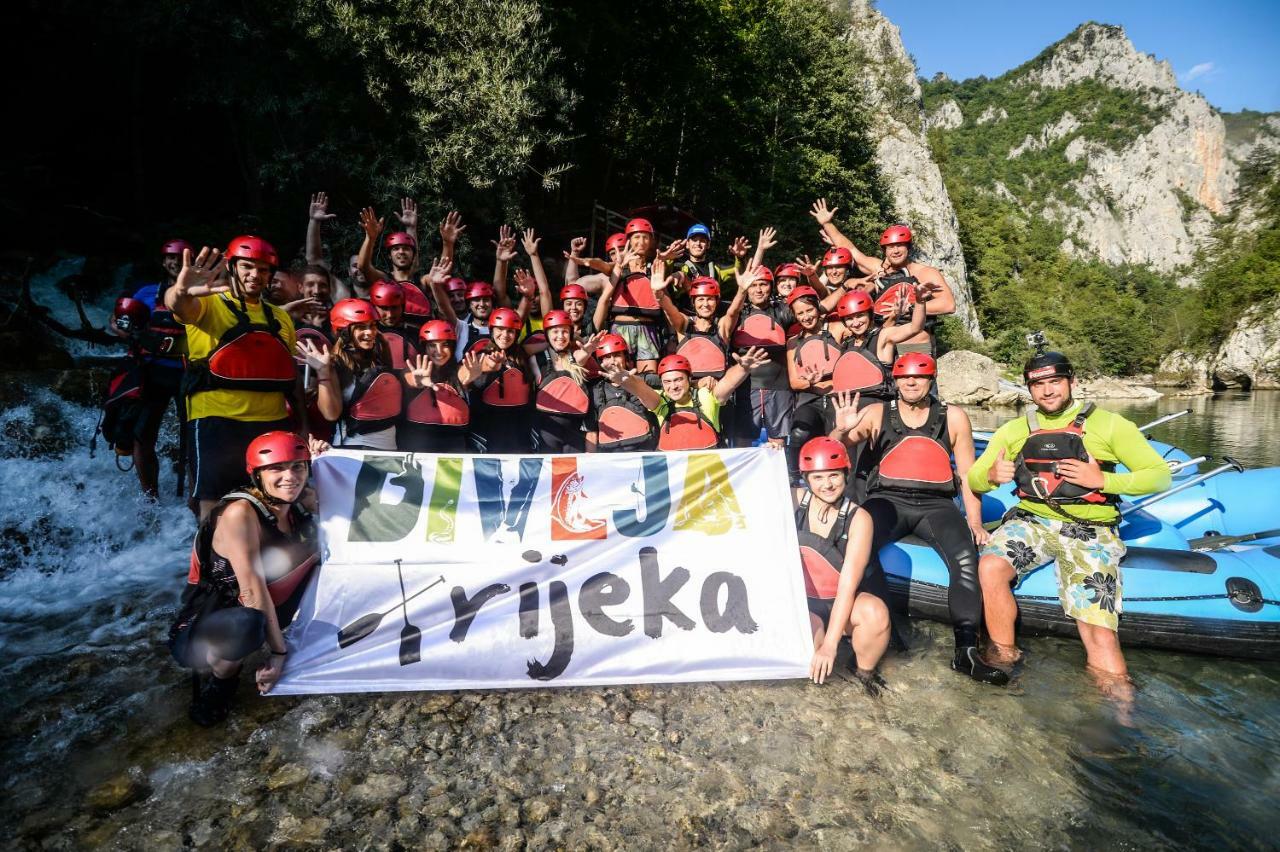 Camp Divlja Rijeka Otel Hum Dış mekan fotoğraf